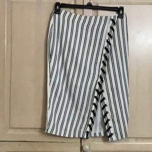 ENDLESS ROSE Pencil Skirt Sz M Black/White Lace Asymmetrical String type lace up